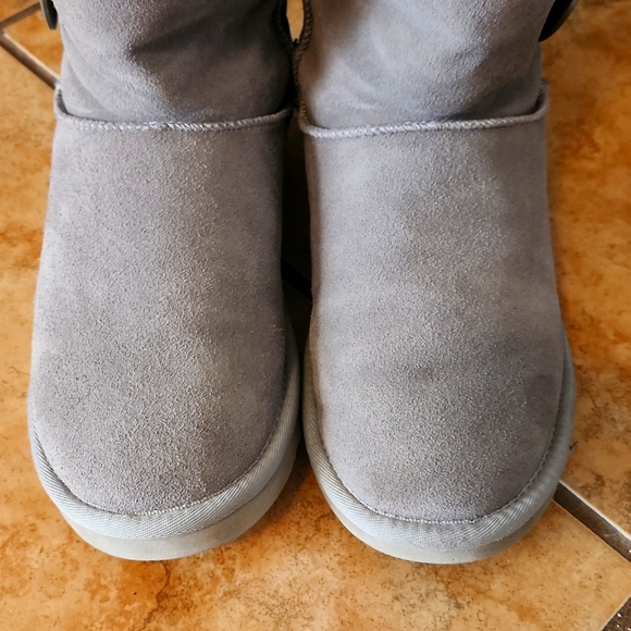 Ugg Bailey Tall 3 Button Women's Boots - Picture 2 of 8